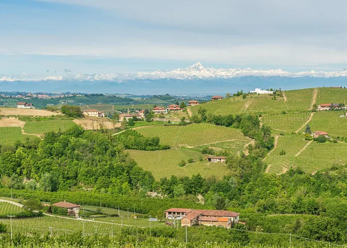 Serra Alta Langa Holiday Home