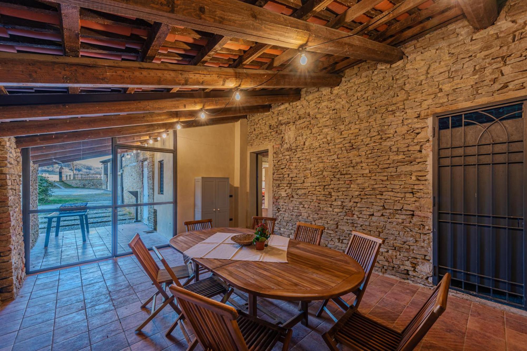 Serra Alta Langa Holiday home Trezzo Tinella